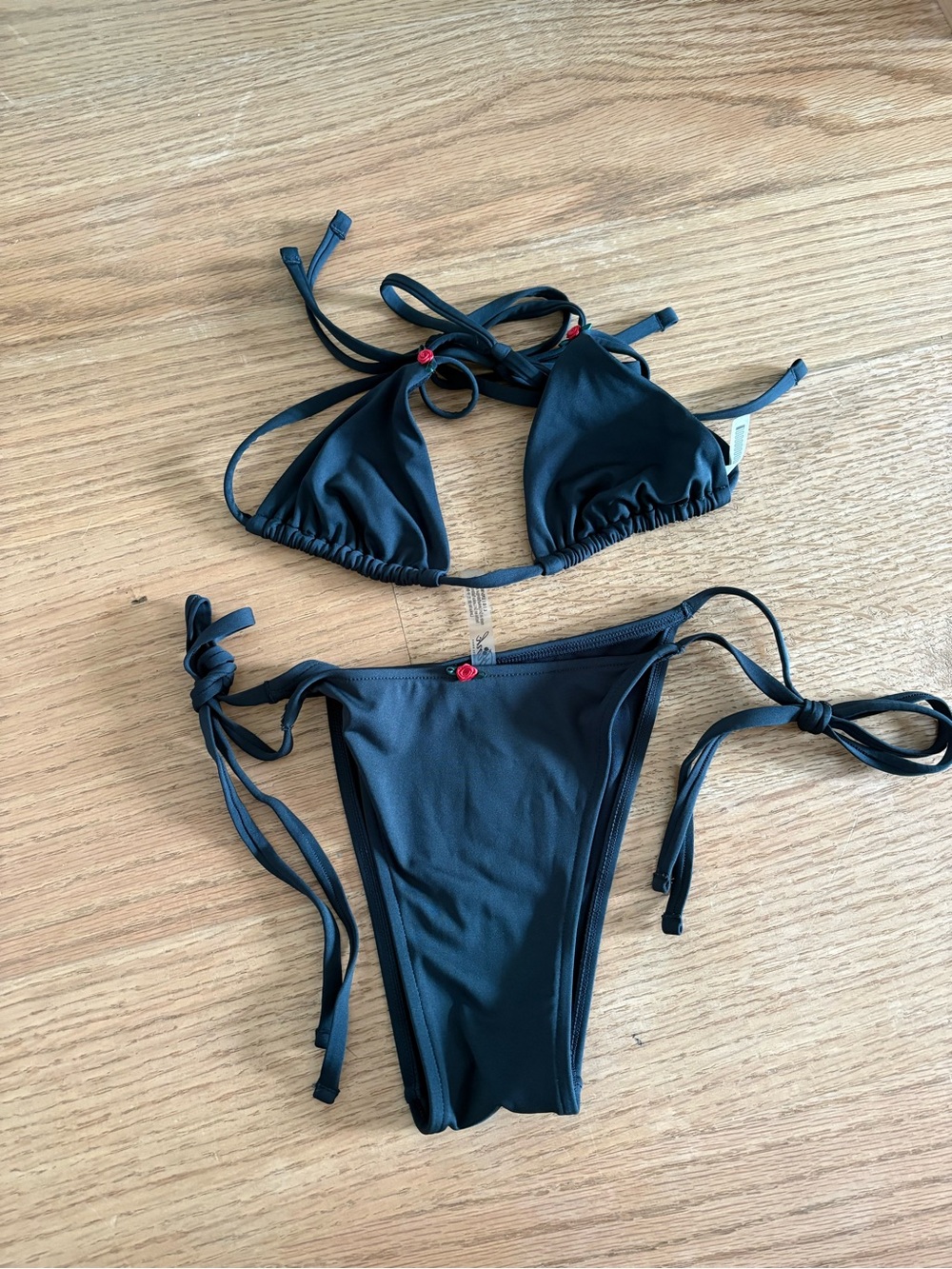 Women's Black Tie-Side Triangle Bikini Set